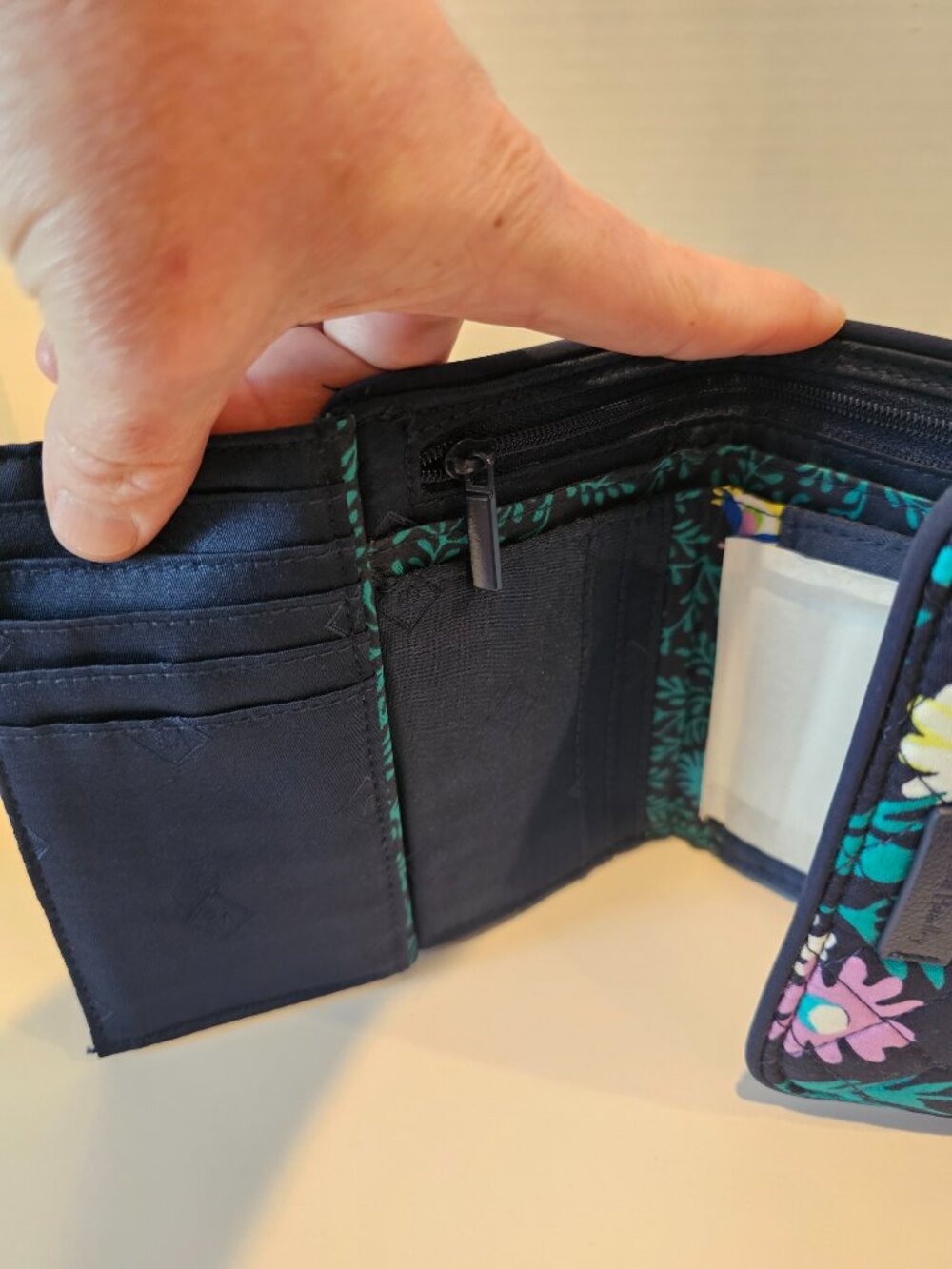 NWT Vera Bradley Iconic RFID Riley Compact Wallet Moonlight Garden Flowers Blue - Picture 7 of 10